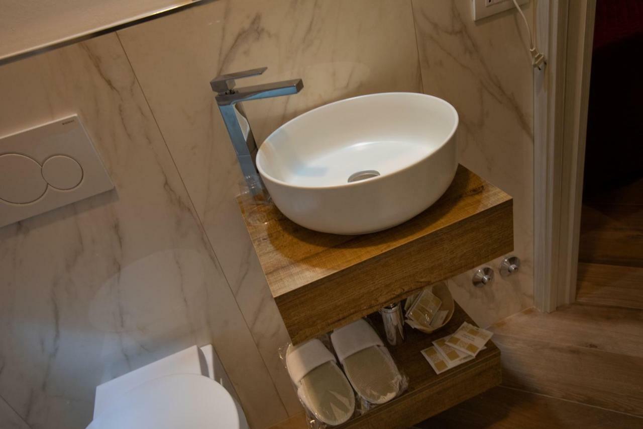 Double Room Private Bathroom