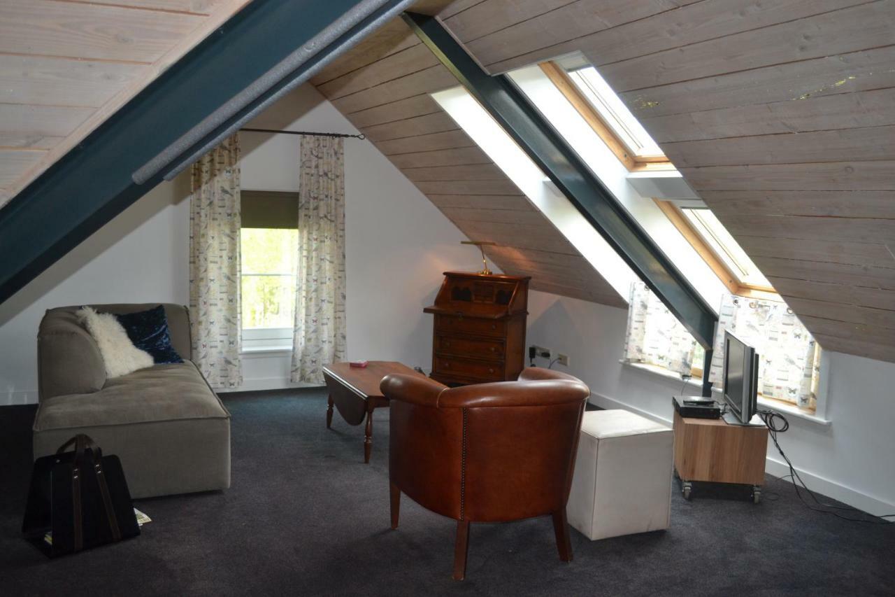Large Twin Room