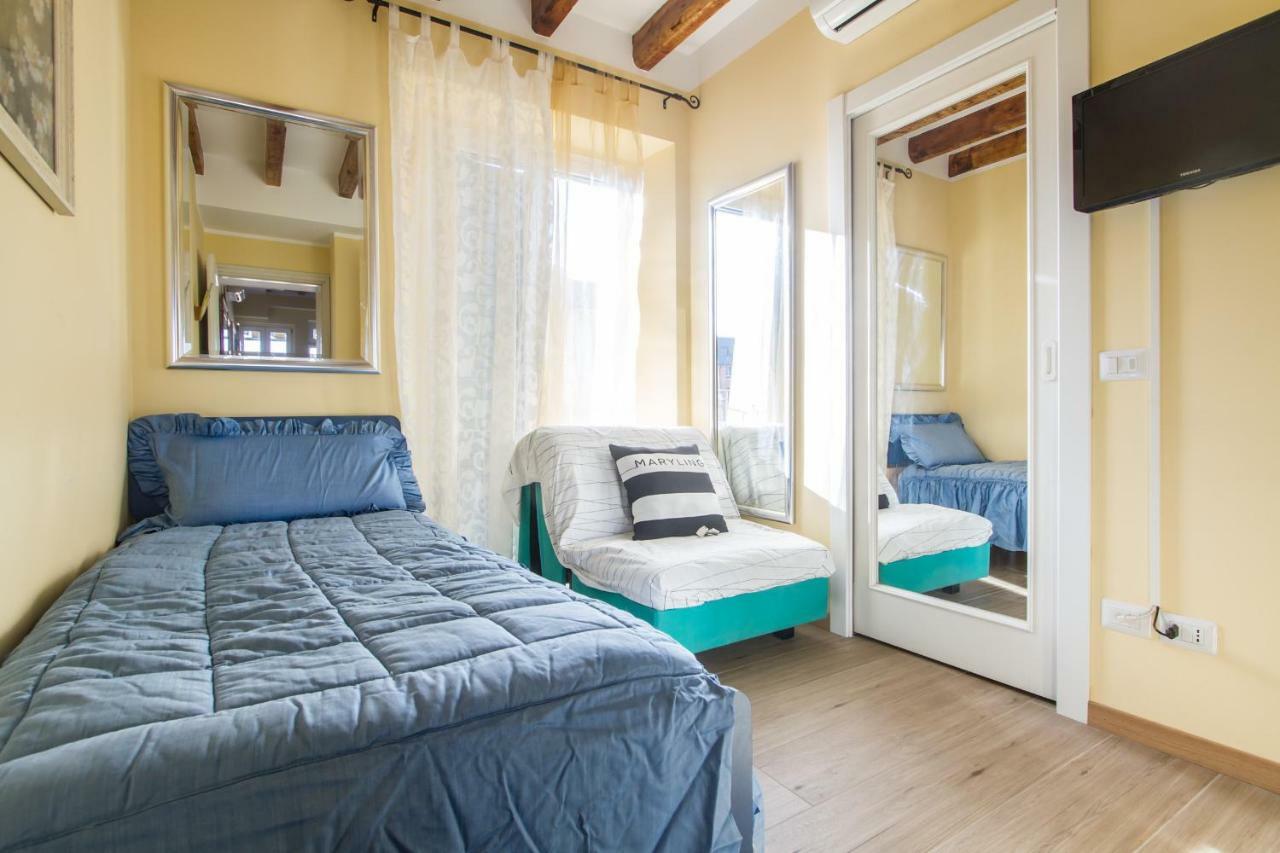 Eenpersoonskamer met Eigen Badkamer