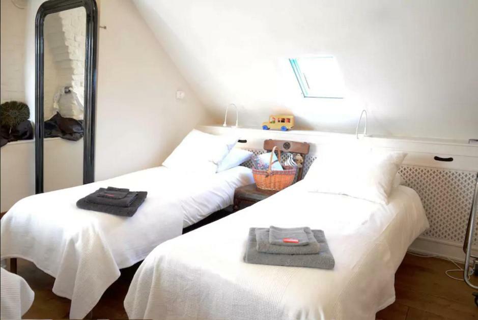 Family Room Private Bathroom