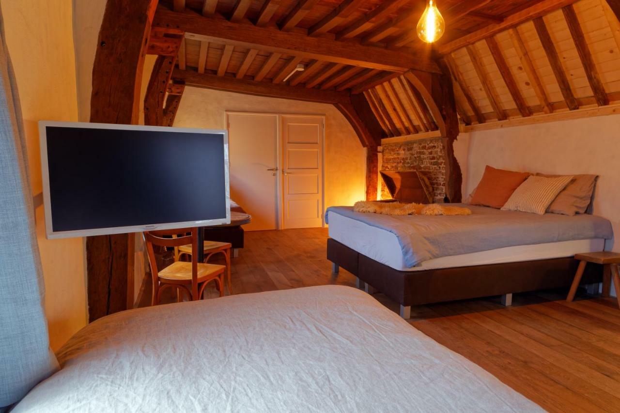 Quadruple Room Private Bathroom