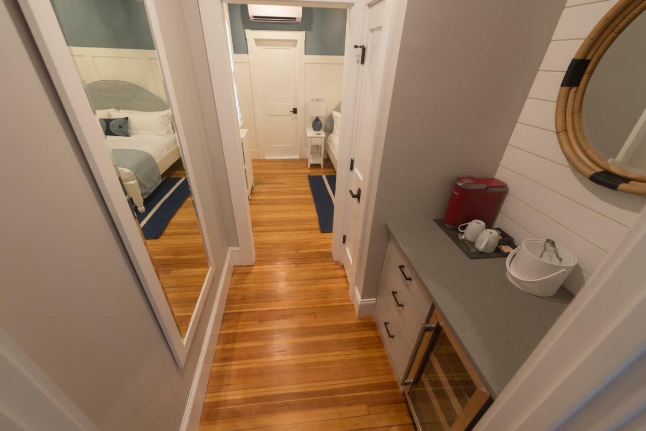 Room 6