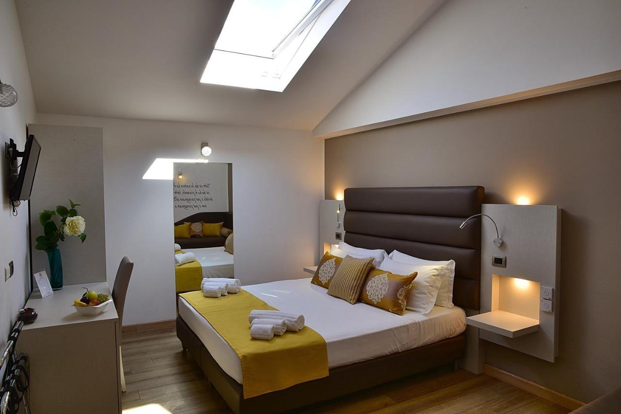 Large Double or Twin Room