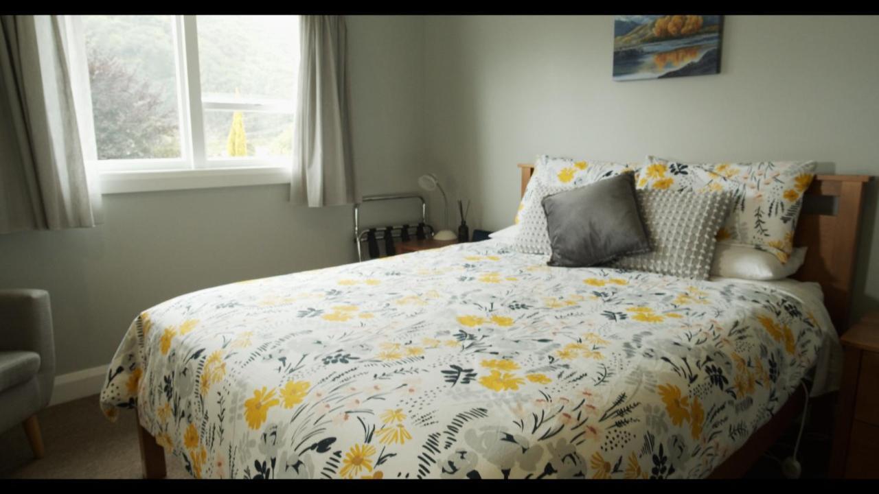Deluxe Queen Room 3