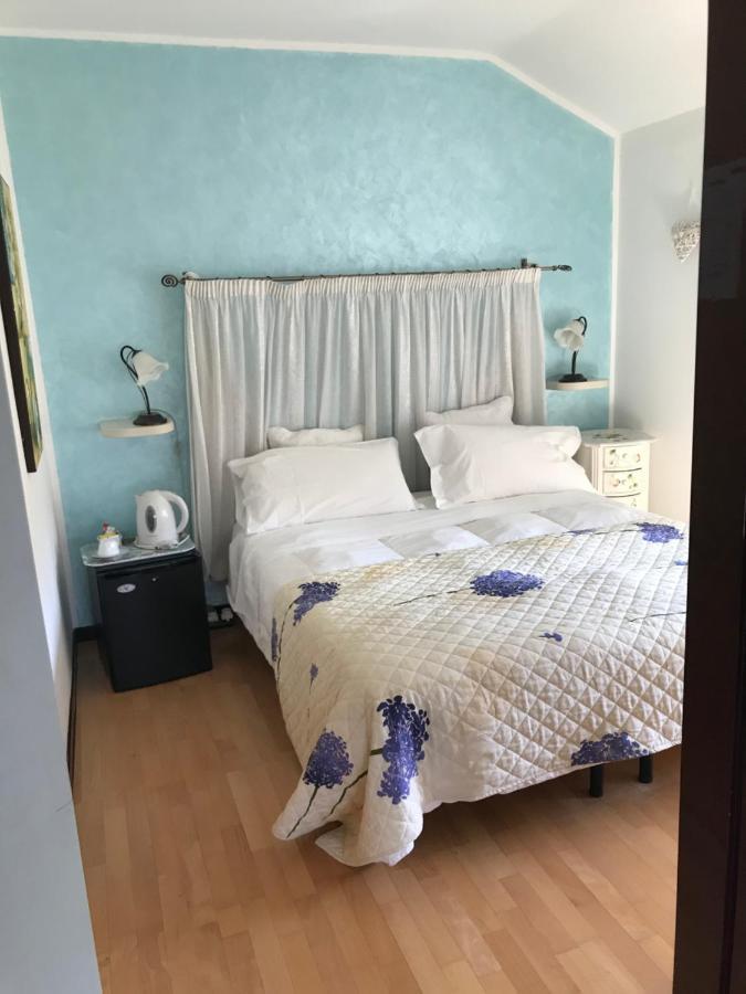 Double or Twin Room,991651975:JPEG