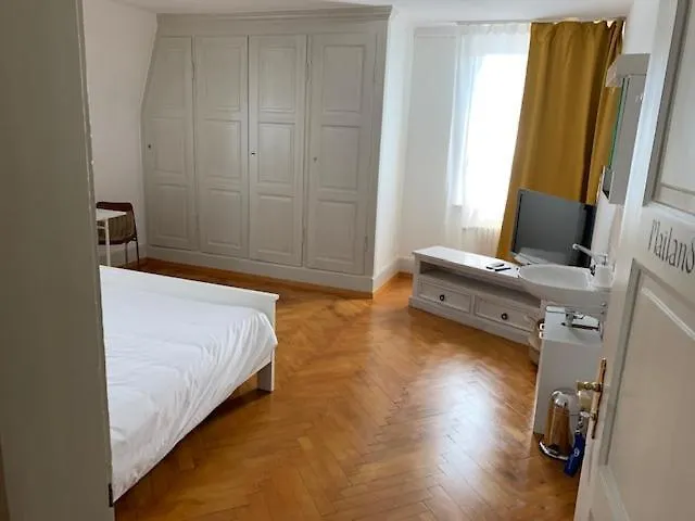 Guest House Dieci allo Zoo-1