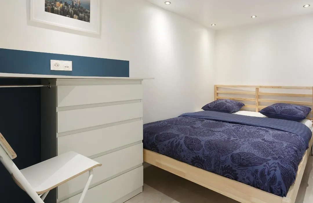 Appartement Petits Champs-1