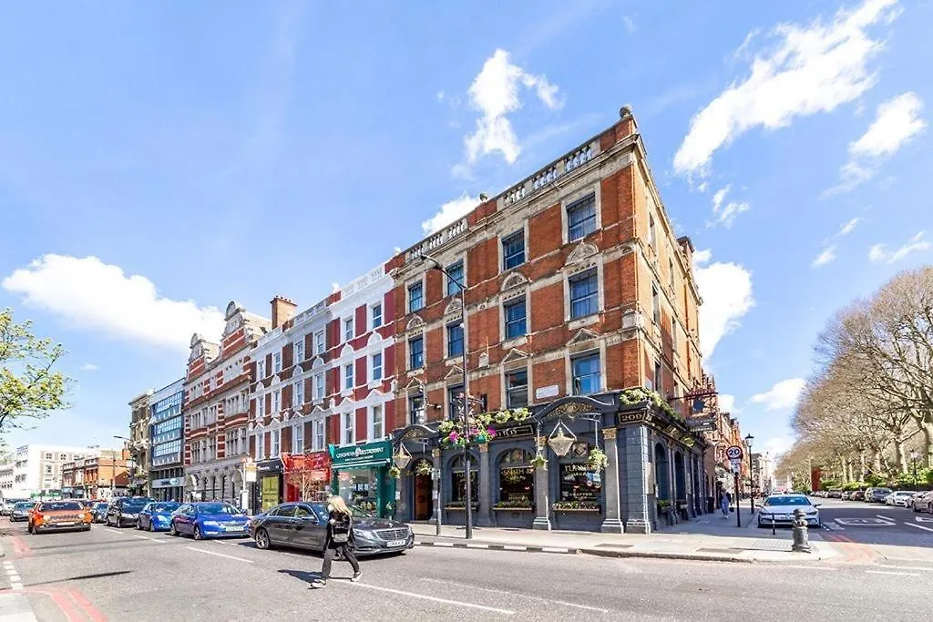 205 Earls Court Rooms-1