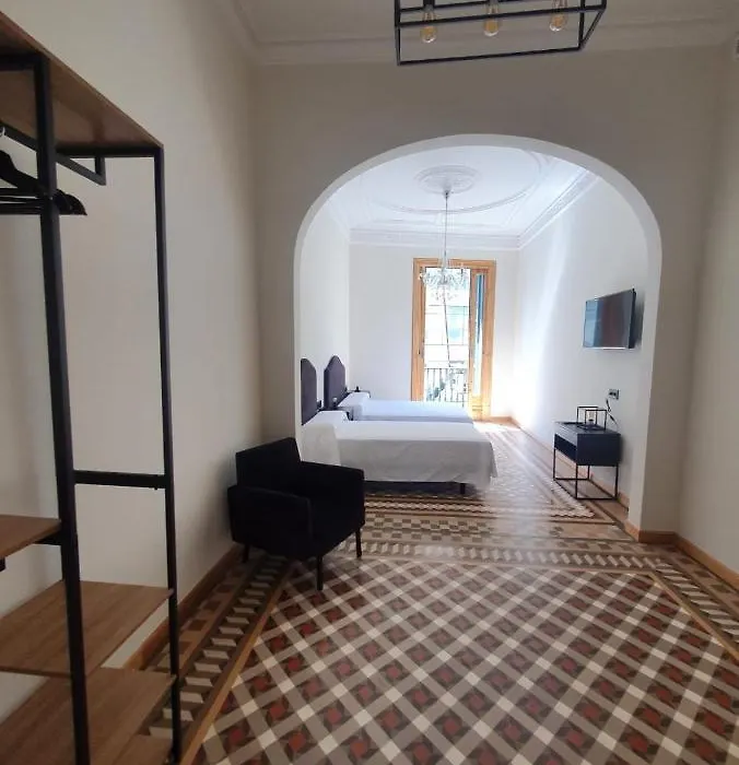Hostal Lausanne-1