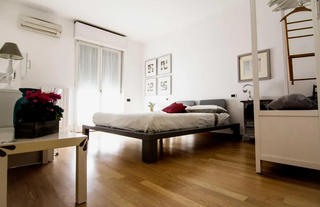 My b&b - Strada Vecchia del Pinocchio 3/B-1