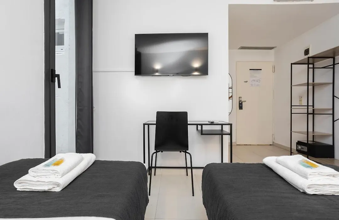 Hostal Bedmates-1