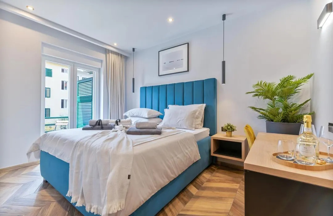 West Coast Deluxe Rooms-1