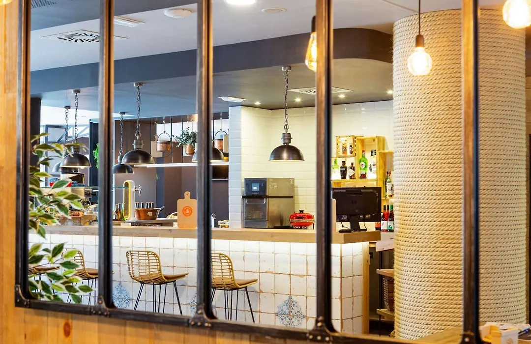 Ibis Budget Oviedo-1