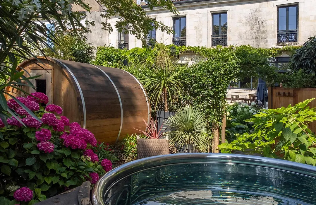 Escale Rochelaise B&B, SPA bain nordique et sauna tonneau-1