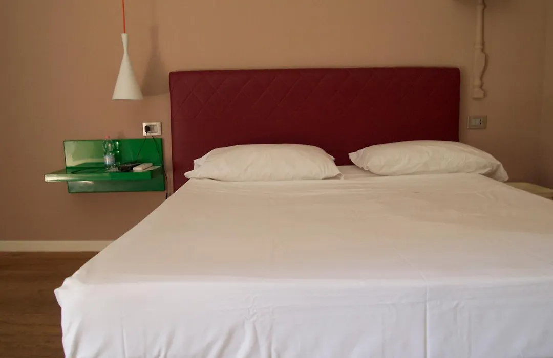 Rooms Via Diaz-1