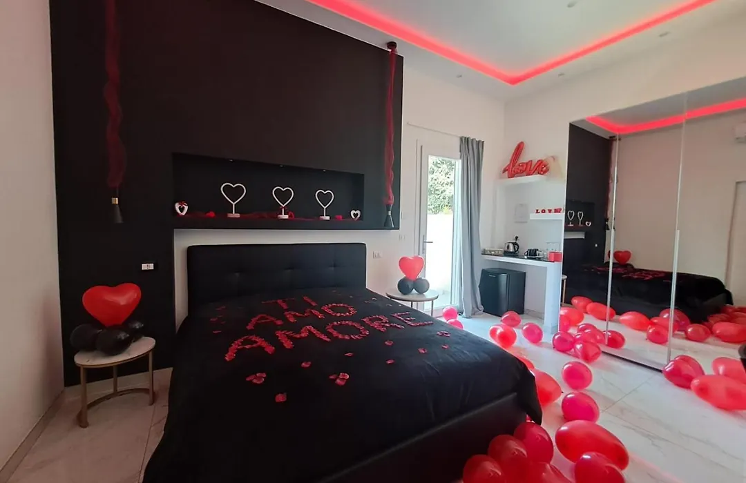 La Perla Luxury Room-1