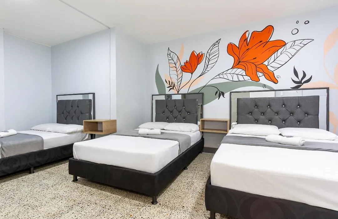 Hotel Guayacanes 70-1