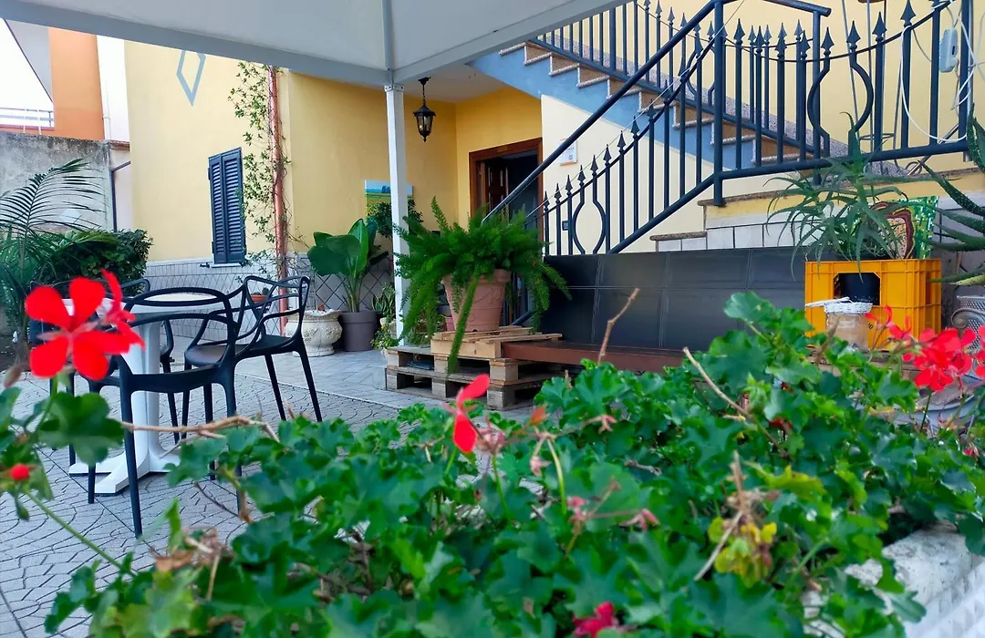 Garden Inn-1