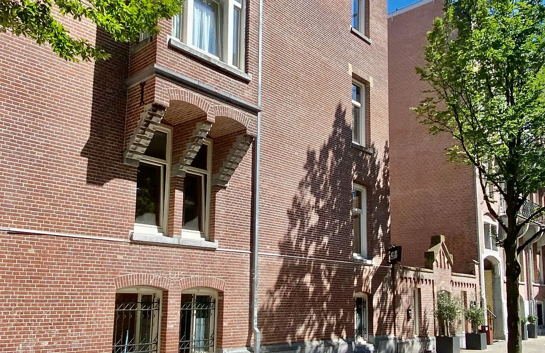 Hotel Van Gogh-1