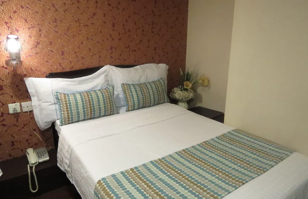 California Hotel-1