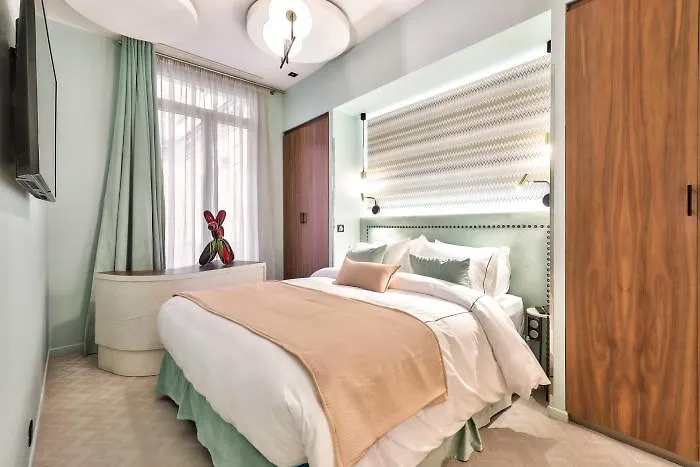 Hotel 33 Marbeuf-1