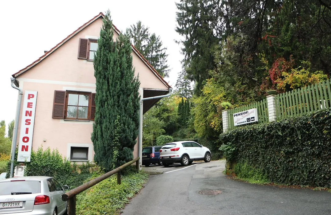 Pension - Alt - Strassgang-1