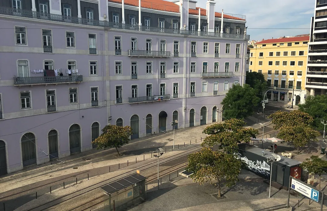 Lisbon Check-In Guesthouse-1