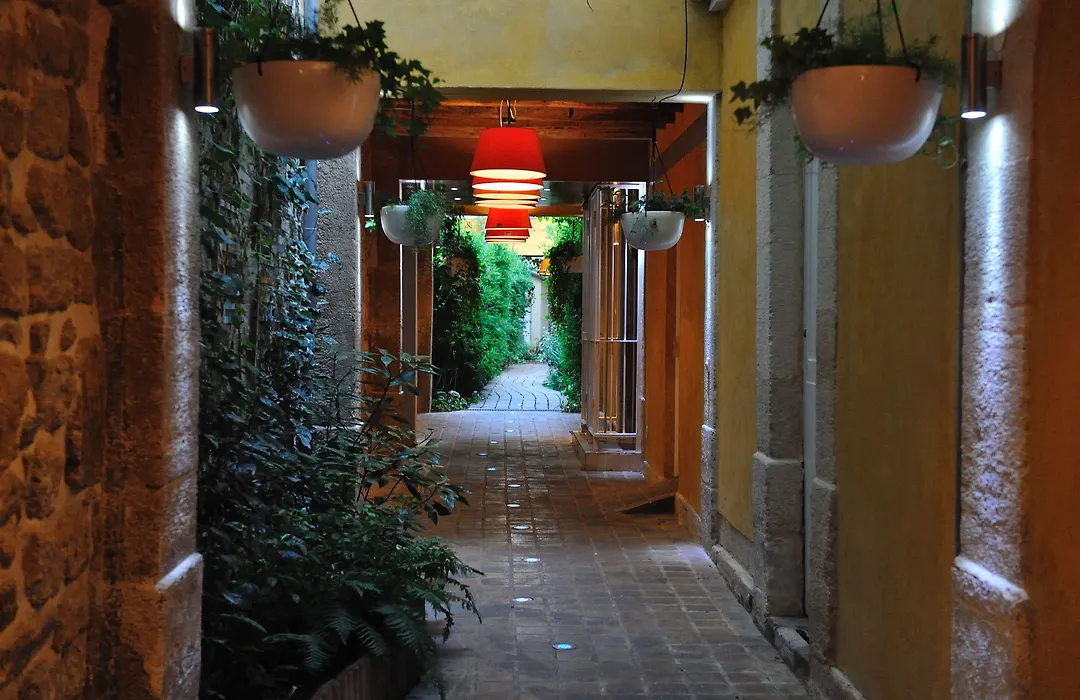 Les Patios du Marais 1-1