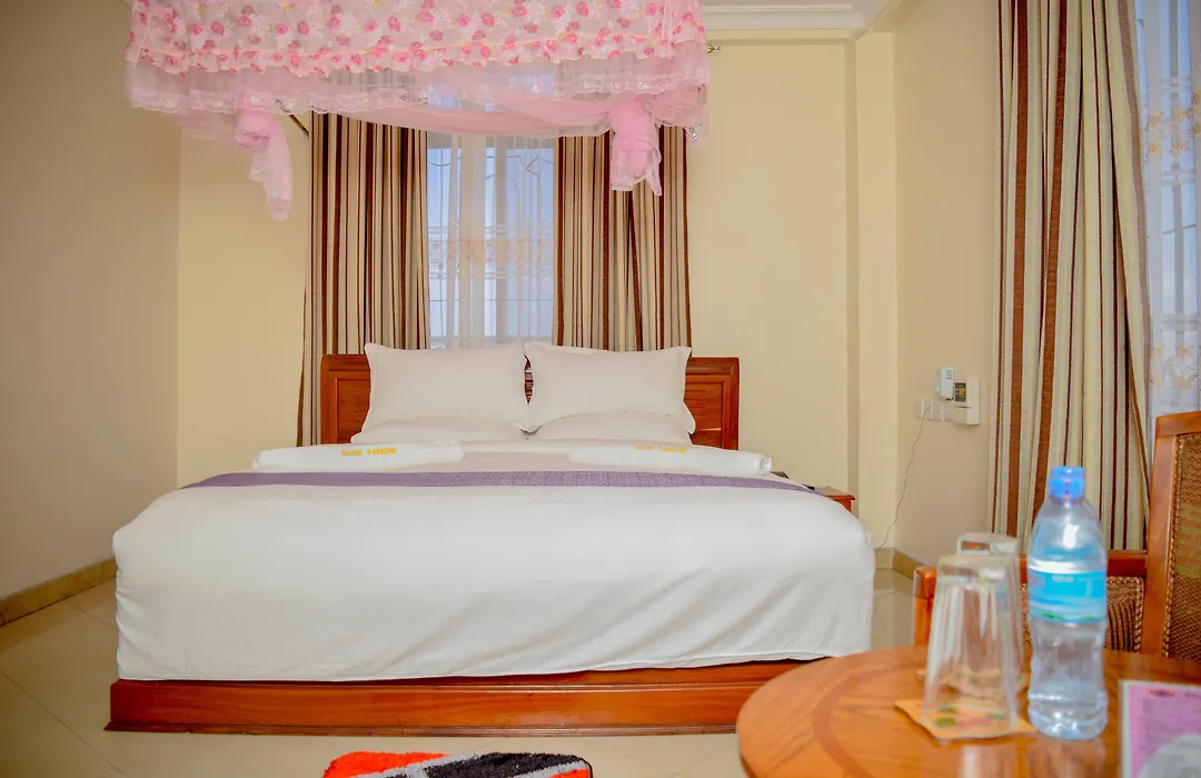 Silver Paradise Hotel-1