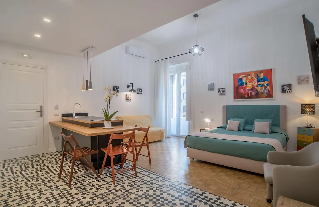 Napoliamo Guest House-1