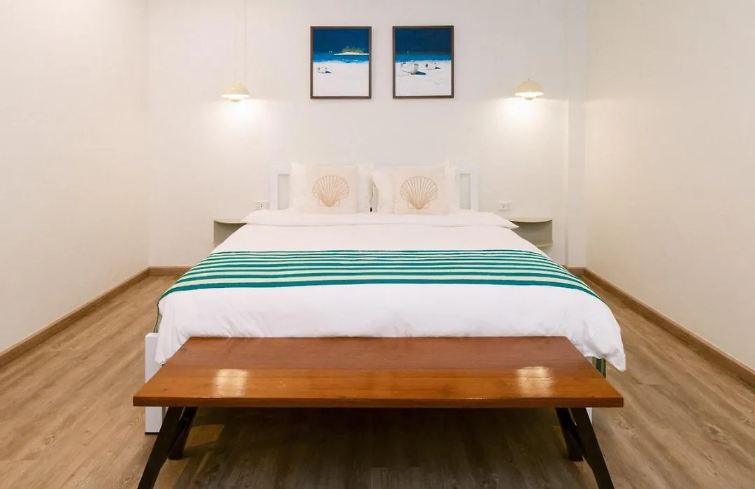 Nautical Home & Seashell House B&B-1