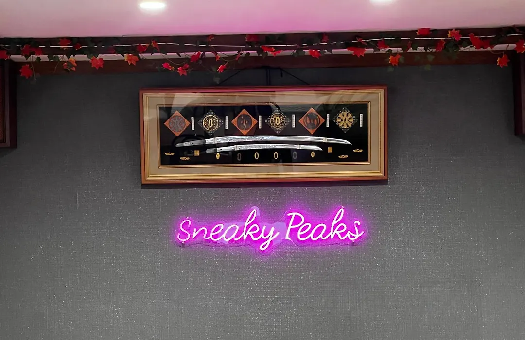 Sneaky Peaks-1