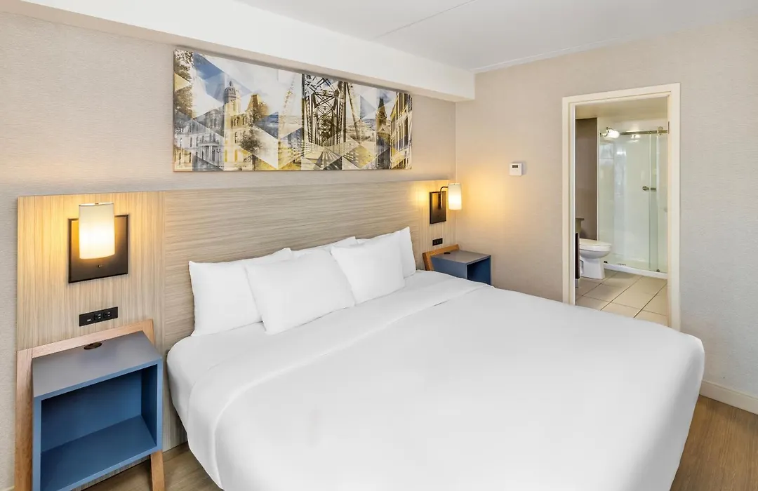 Comfort Inn Saskatoon Centre-1