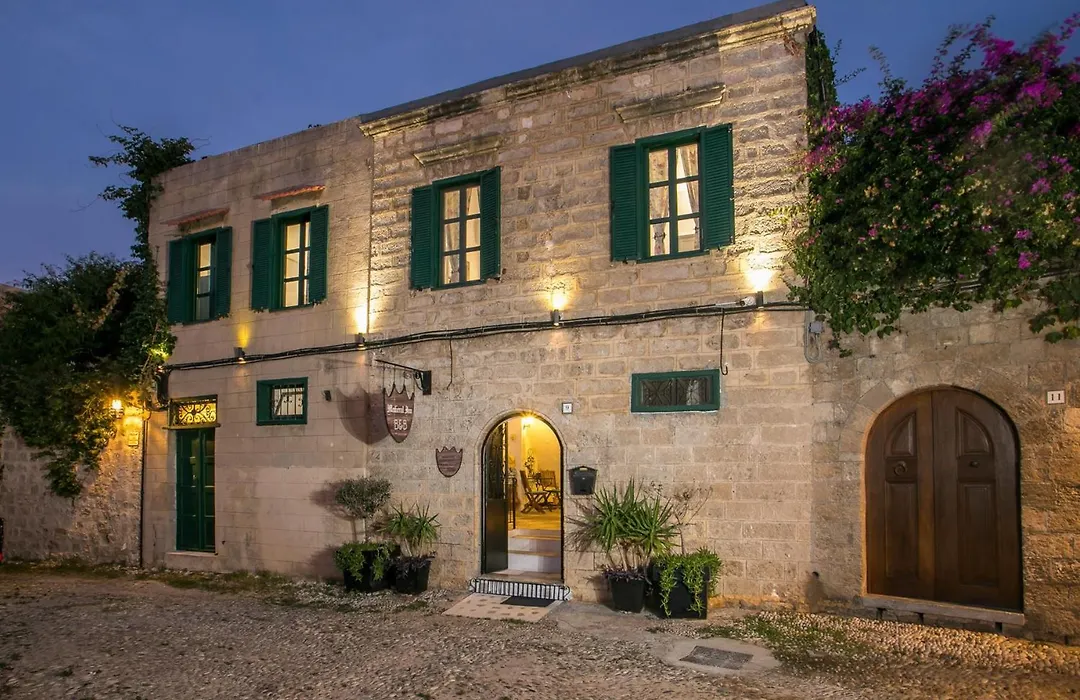 Medieval Inn-1