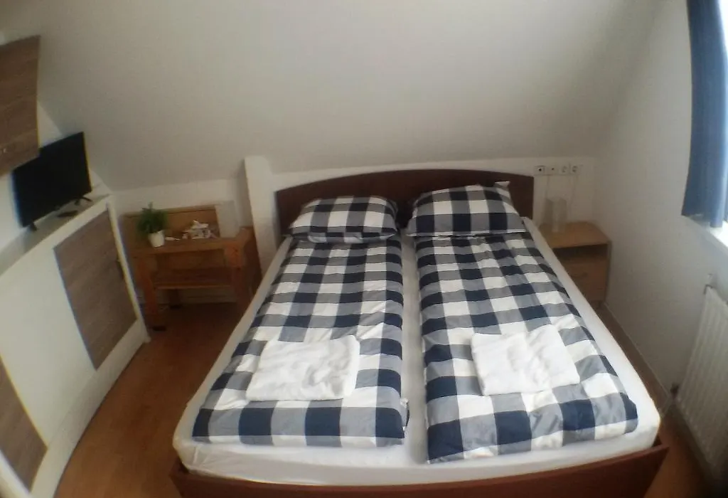 Bed And Breakfast Den Bosch-1