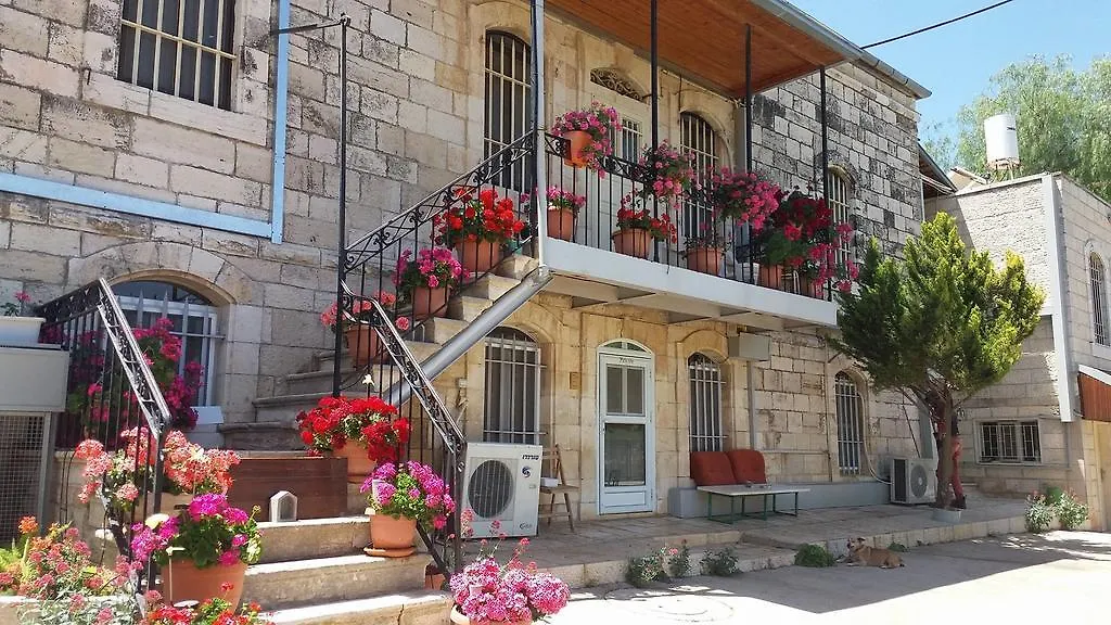 Rosary Sister Guest House Ein Karem-1