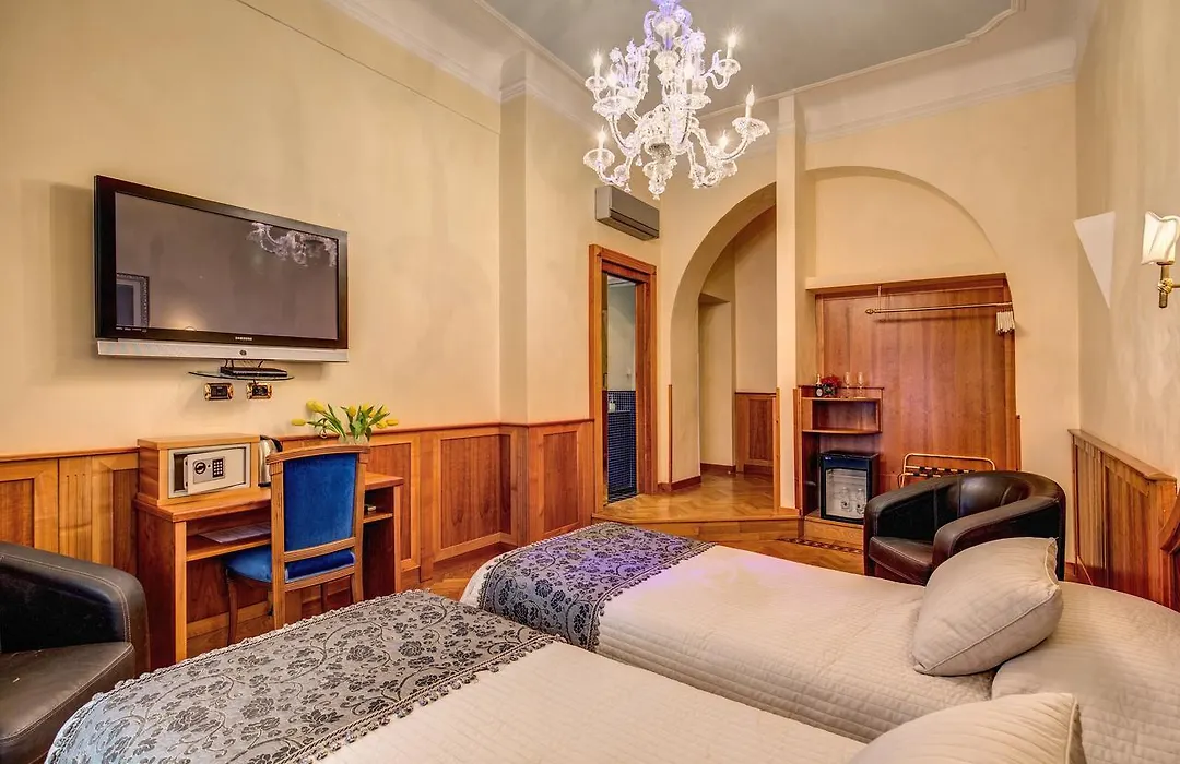 Relais Conte Di Cavour De Luxe-1
