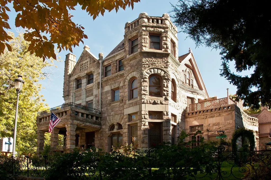 Castle Marne Bed & Breakfast-1