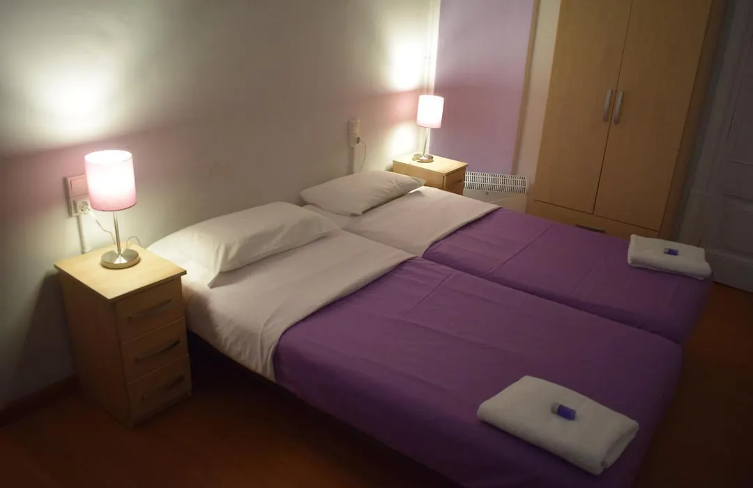 Hostal MiMi Las Ramblas-1