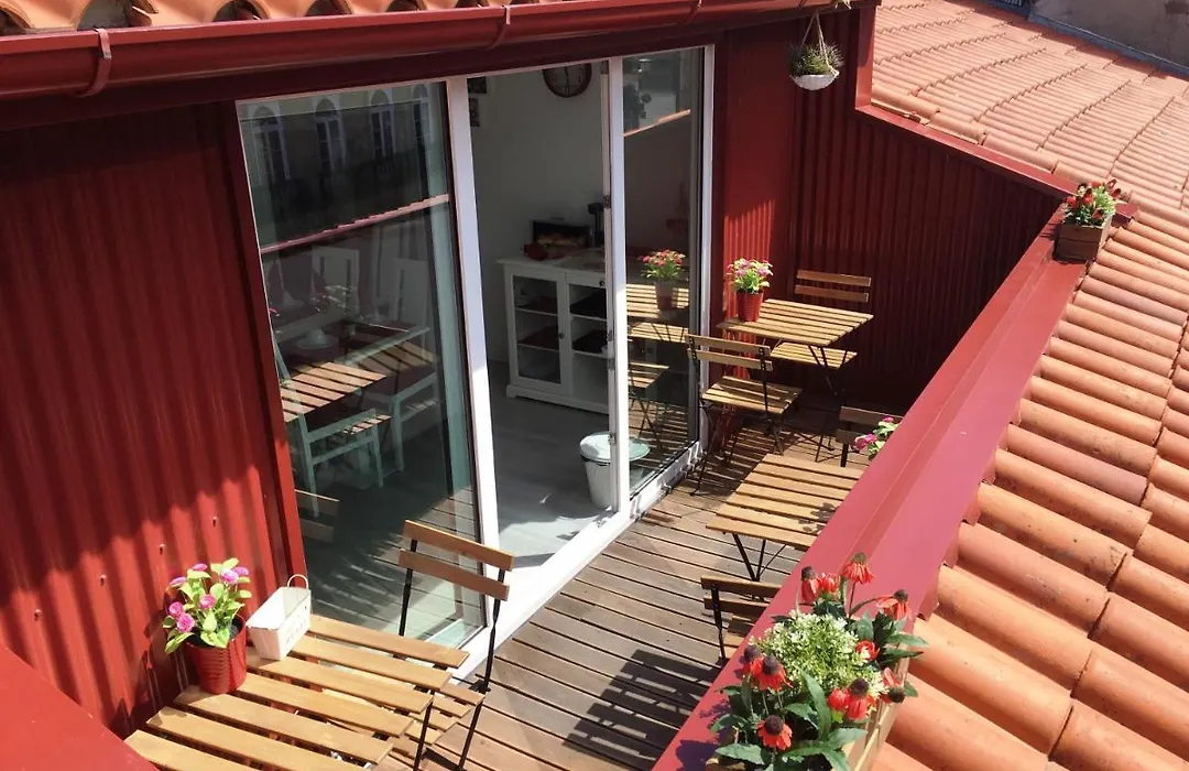 ÍSIS Guest House-1