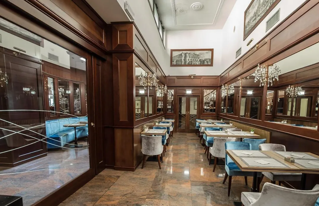 Hotel Mythos-1