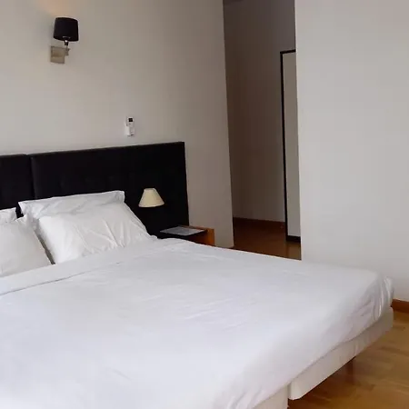 Fado Bed & Breakfast - Santos-2