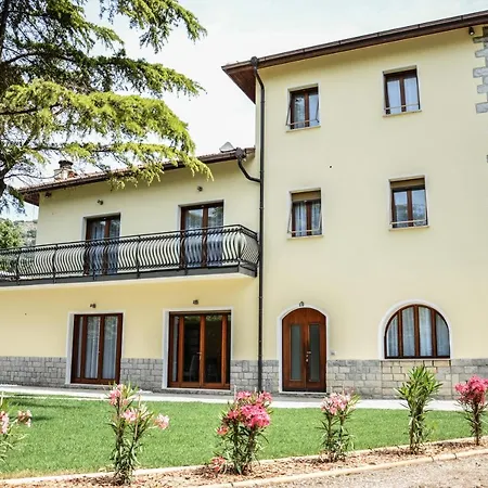 Villa Torbole-2