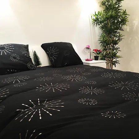 Cosy Apartment Near Eiffel Tour-3