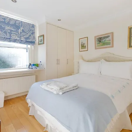 Fulham B&B-2