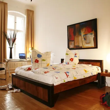 Stars Guesthouse Berlin-3