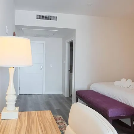 Spacious 1 Bedroom Apartment In Balboa Park-2