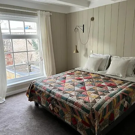 Dahli's Sleep Boutique-2