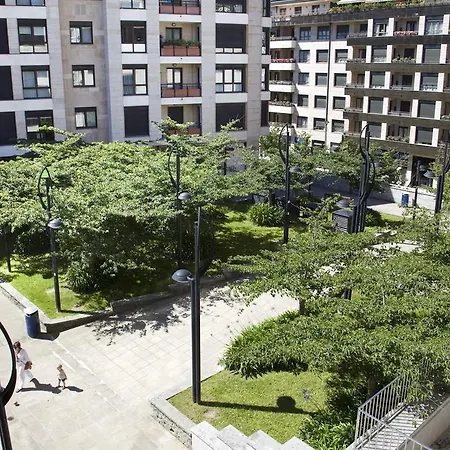 Pensión T5 Donostia Suites-3