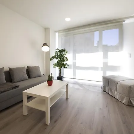 Pensión T5 Donostia Suites-2
